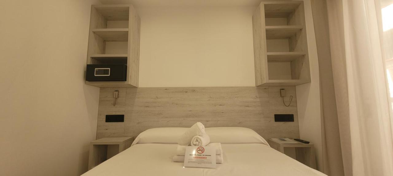 Hotel Costa Brava Roses Luaran gambar